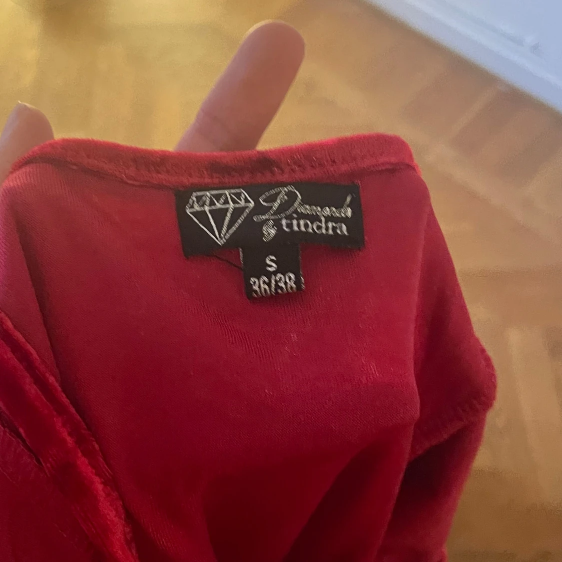 Röd sammet klänning från Stindra - 90