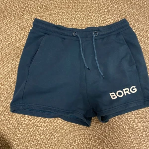 Blå Björn Borg mjukis shorts - Passar storlek S/M