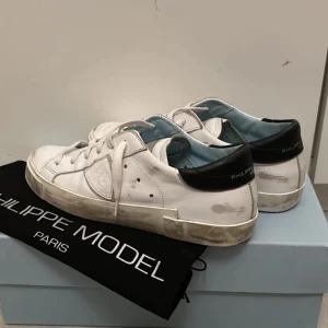 Phillip model - BLACK FRIDAY PRIS Grisch Phillip models storlek 37.  Bra skick. Pris går att diskutera. TILLKOMMER INTE DUSTBAG