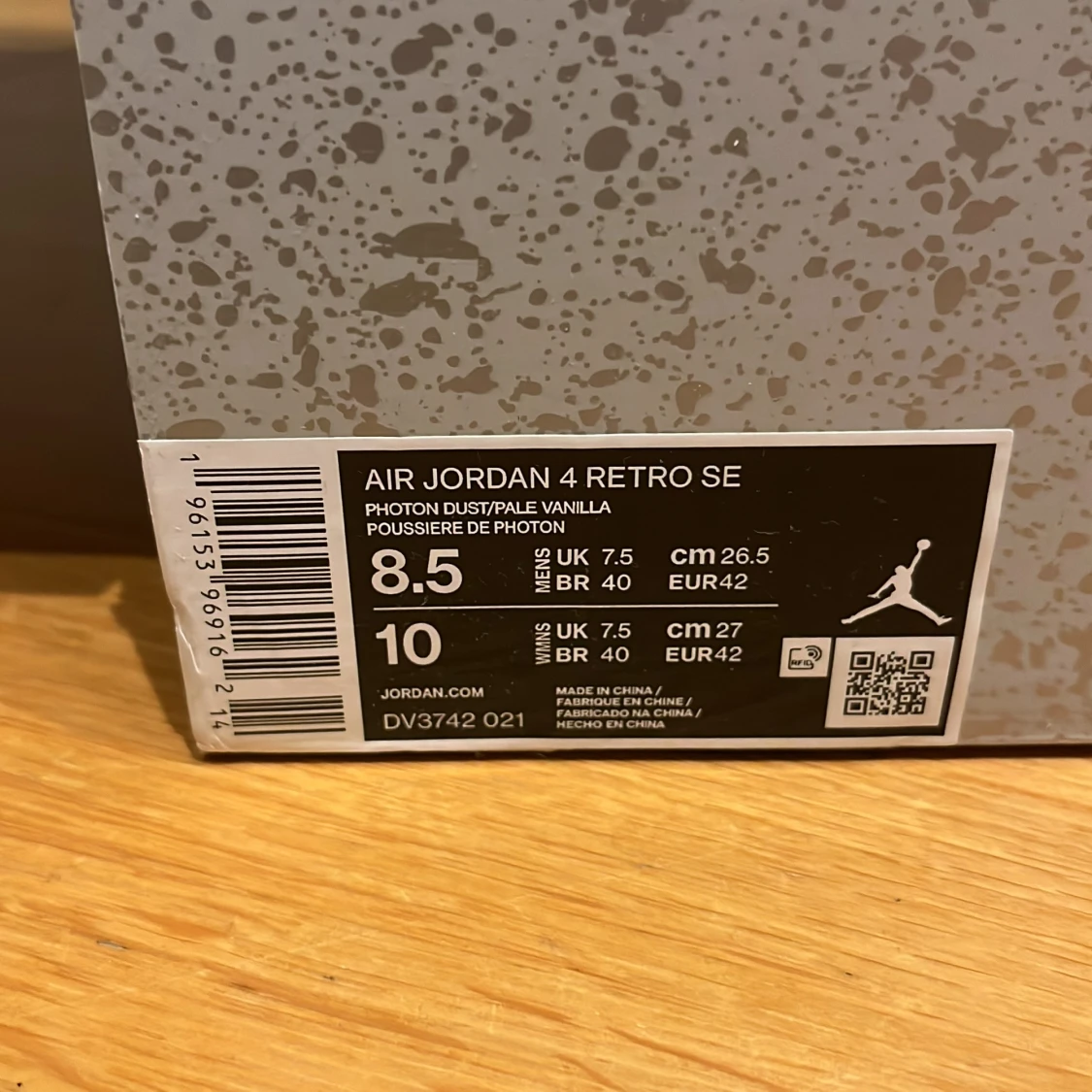 Air Jordan 4 Retro ”Photon Dust” (Med låda) - 93