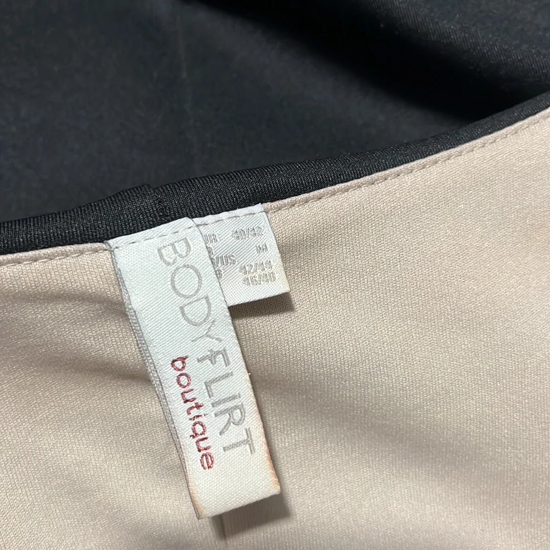 Svart klänning från Bodyflirt - 91