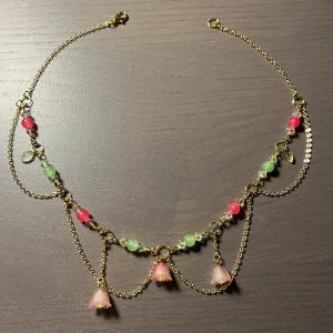 Pink and green flower necklace  - Handmade flower necklace.🎀