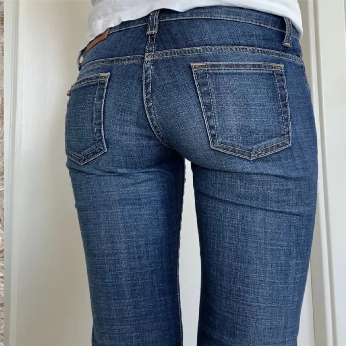 lågmidjade jeans - 2