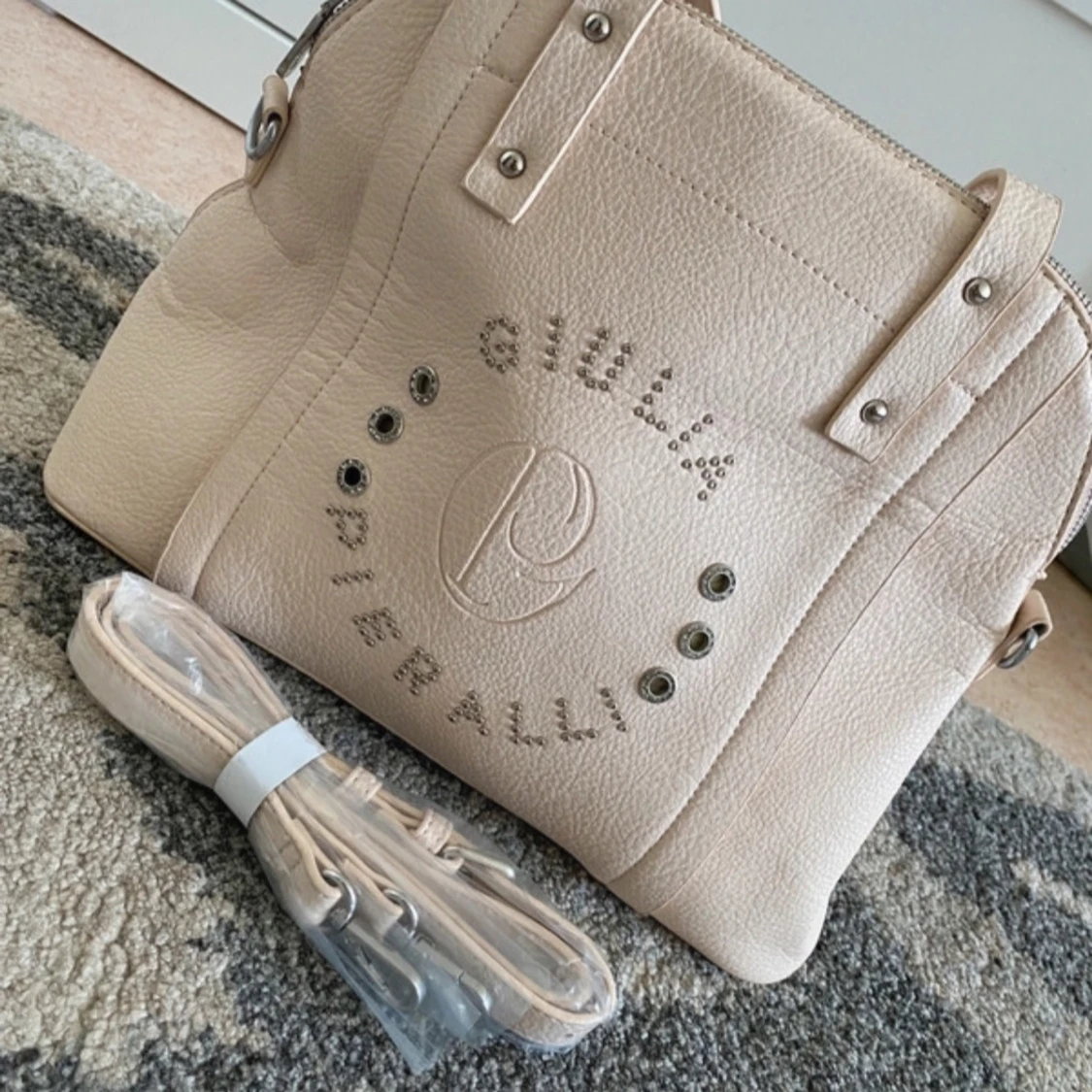 Beige handväska från Giulia Pieralli - 90