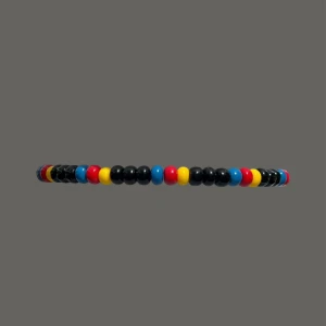 DIF pärlarmband - 🟡🔴🔵 Armbandet är perfekt för dig som stolt djurgårdssupporter och går att bära på såväl matchen som i vardagen. På så sätt bidrar du till att stärka känslan av sammanhållning bland alla djurgårdssupportrar där ute! 🙌
