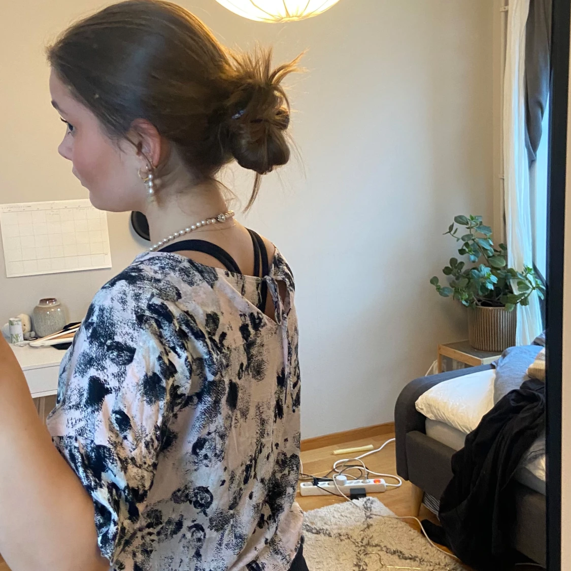 Svartvit mönstrad topp - 90