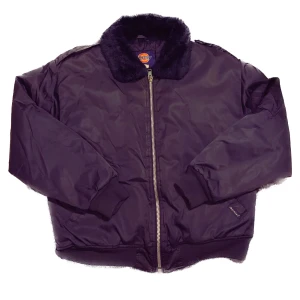 Dickies navy Sherpa bomber stl L - Vintage dickies bomberjacka. I bra skick bortsett från några små defekter. Det går bra att skicka DM vid frågor :)