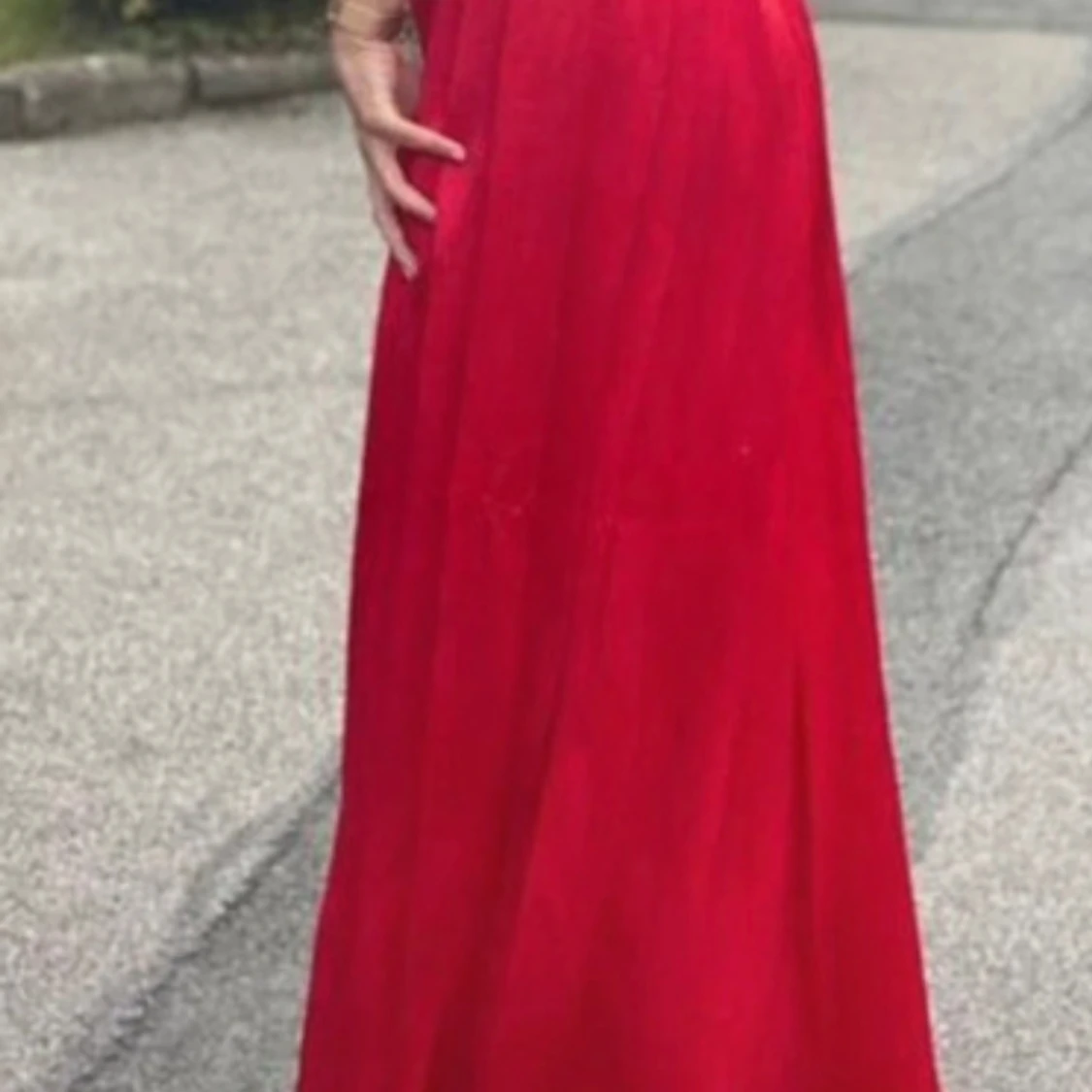 Röd långvida byxor i satin - 90