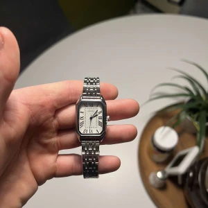 Vintage silverklocka  - Perfekt skick med helt nytt batteri