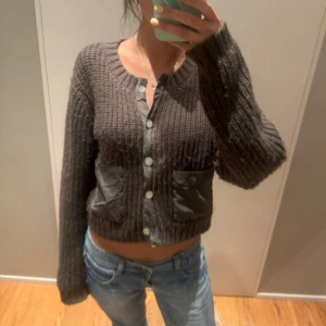 Zara kofta - Super fin grön kofta från zara