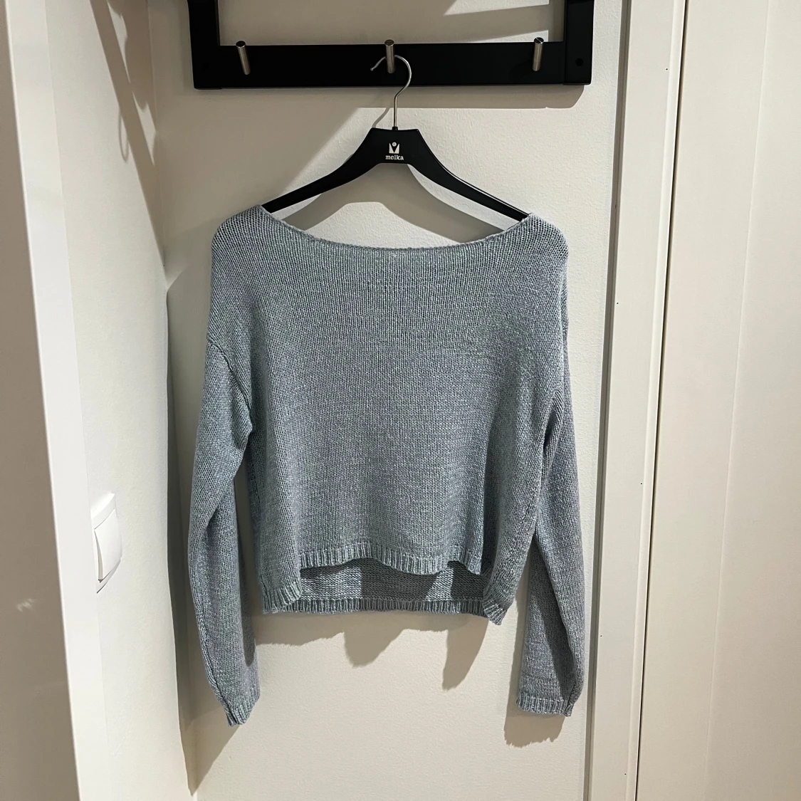 Blå stickad tröja - 90