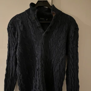 Ralph lauren tröja - Säljer denna feta ralph lauren tröjan i bra skick. Storlek S.