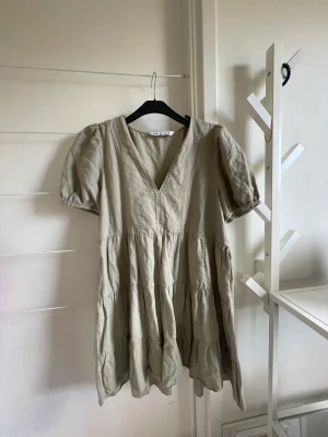 Zara klänning  - Söt klänning ifrån Zara 💕