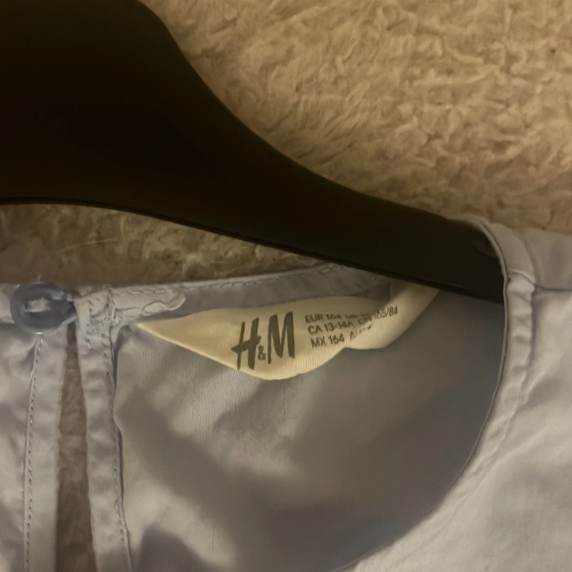 Intressekoll blå blus - 92