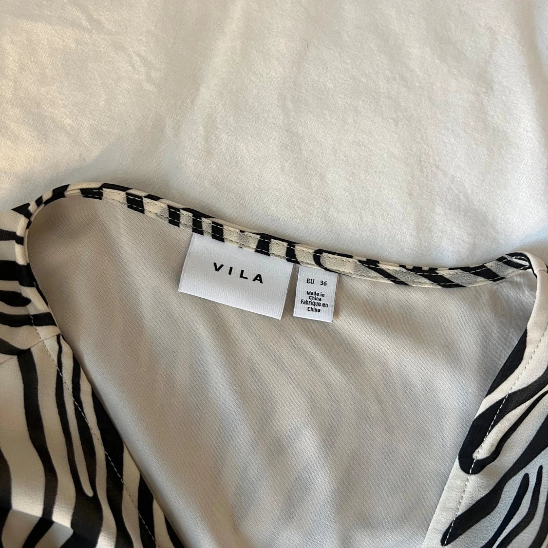 Zebra blus  - 91