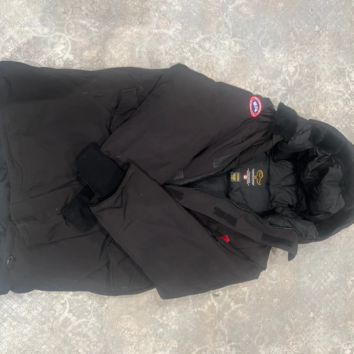 Svart dunjacka från Canada Goose