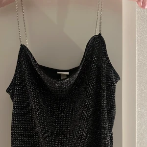 Glitter ”linne”  - Väldigt fin till utgångar, använd 1 gång. 