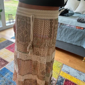 Långkjol - Finaste långkjolen! Köpt i Grekland 💕🌸