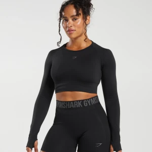 Tränings top - Flex sports long sleeve crop top. Säljer då den inte passar mig längre, använd fåtal gånger. Skriv för fler bilder, nypris 449kr