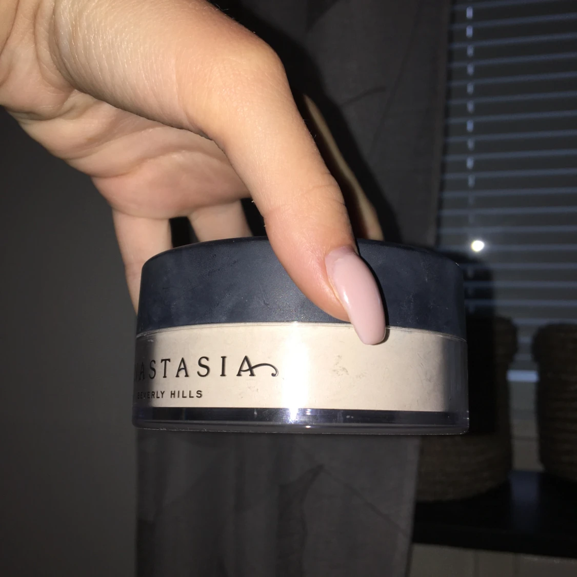 Anastasia setting powder - 90