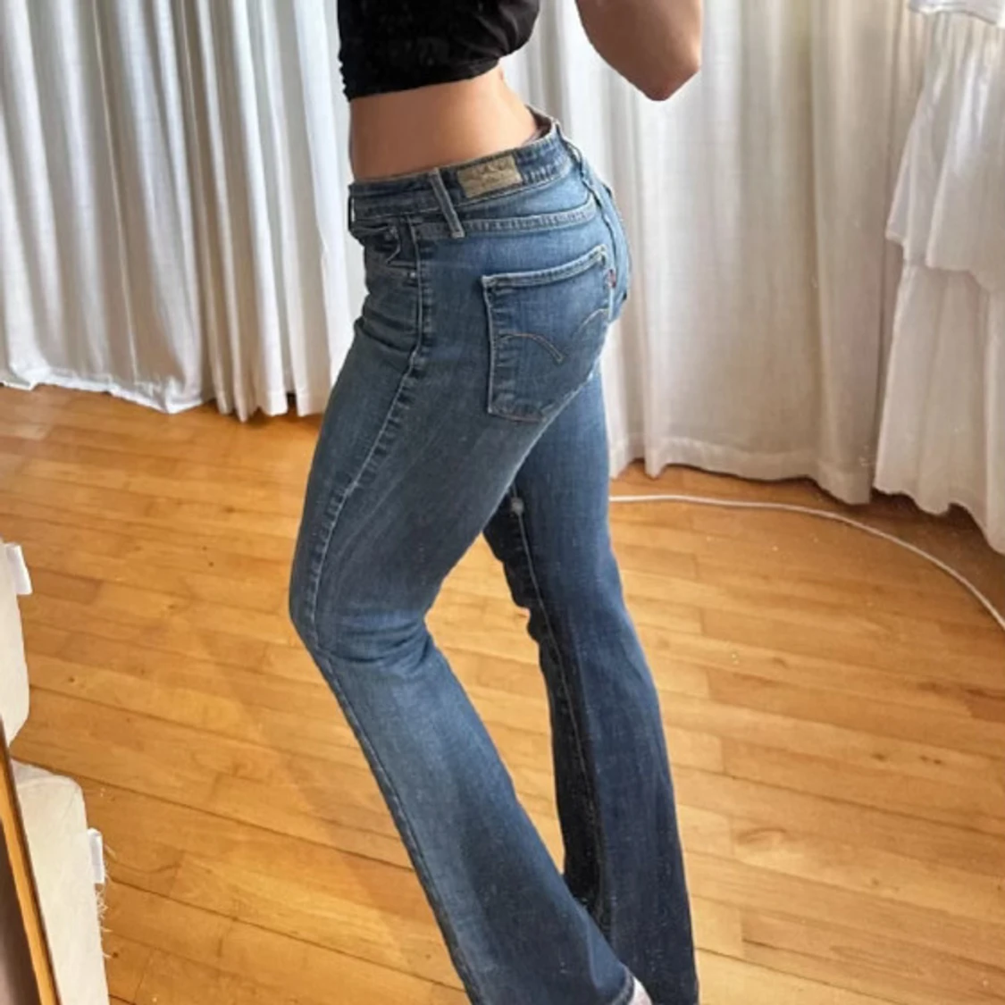 Levis jeans  - 90