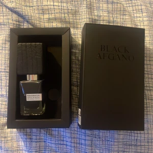 Nasomatto black afgano/ endast byten  - Söker efter byten mot min Nasomatto. Helt full och köpt på gents. Kartong och extra lock ingår  Skriv vid intresse eller frågor  