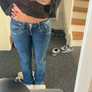 Valerie jeans LTB - Jätte fina jeans från LTB, nyskick använda bara två gånger💗och inga defekter 