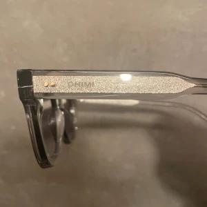 Chimi 04 grå - Dessa fräscha Chimi 04 grå har sitt original pris på 1400kr.🔱 Säljer dom nu för 499kr. Inga repor eller andra skador.💯