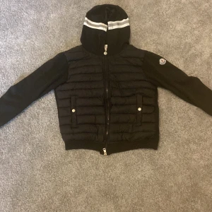 moncler - moncler som ny skriv för mer bilder