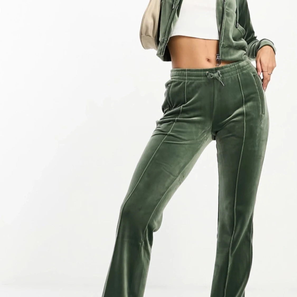 Gröna as snygga byxor från Juicy Couture - 2