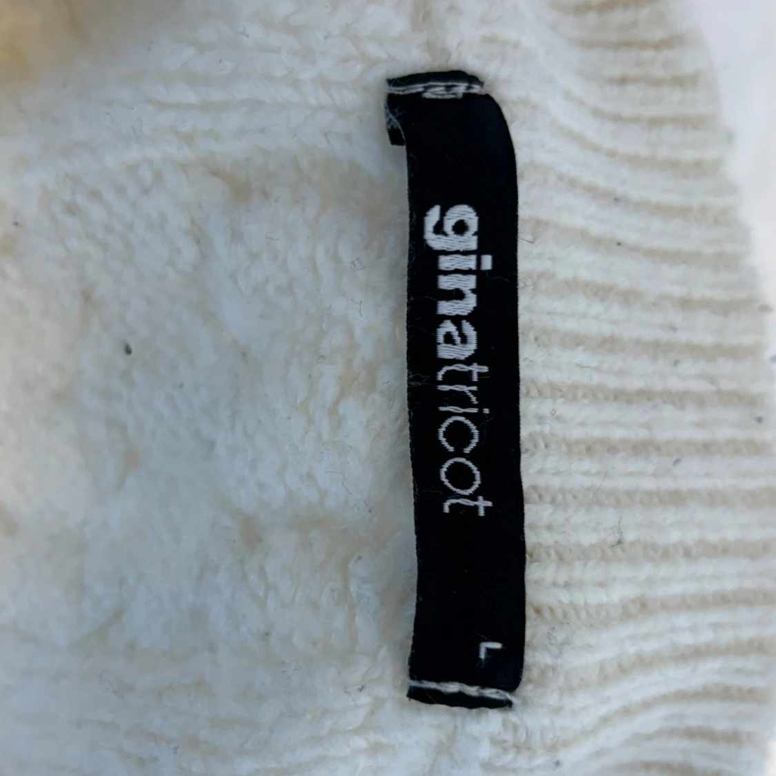 Vit stickad tröja från Gina Tricot - 2