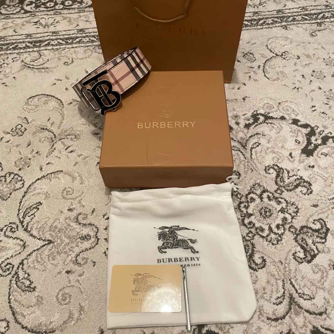 Burberry bälte