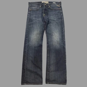 Replay Jeans - ✅As feta ”vintage” Replay jeans i mycket bra skick i storlek 36/32✅ 🍀Jeansen har skit nice fade och riktigt bra passform🍀 👀Skriv privat för fler frågor/bilder/prisförslag!👀
