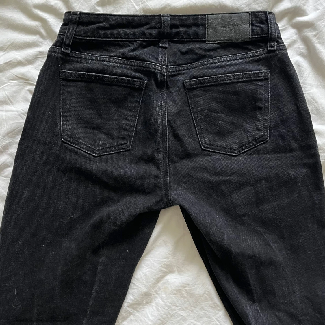 Svarta straightleg jeans - 1