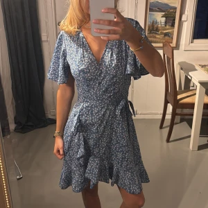 Klänning - Klänning.