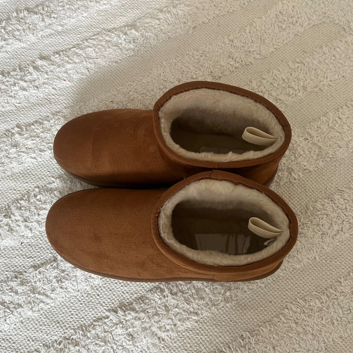 Uggliknade boots med foder - 2