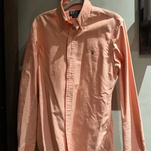 Polo Ralph lauren  - Aprikos Ralph Lauren skjorta i storlek S slim fit