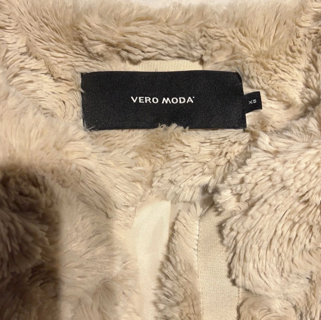 Beige fluff jacka - 4