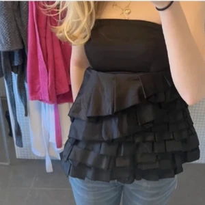 Tubtopp volanger - Säljer denna topp❤️