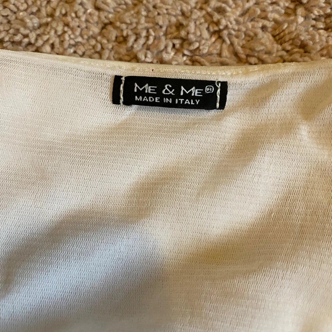 Vit v-ringad topp - 3