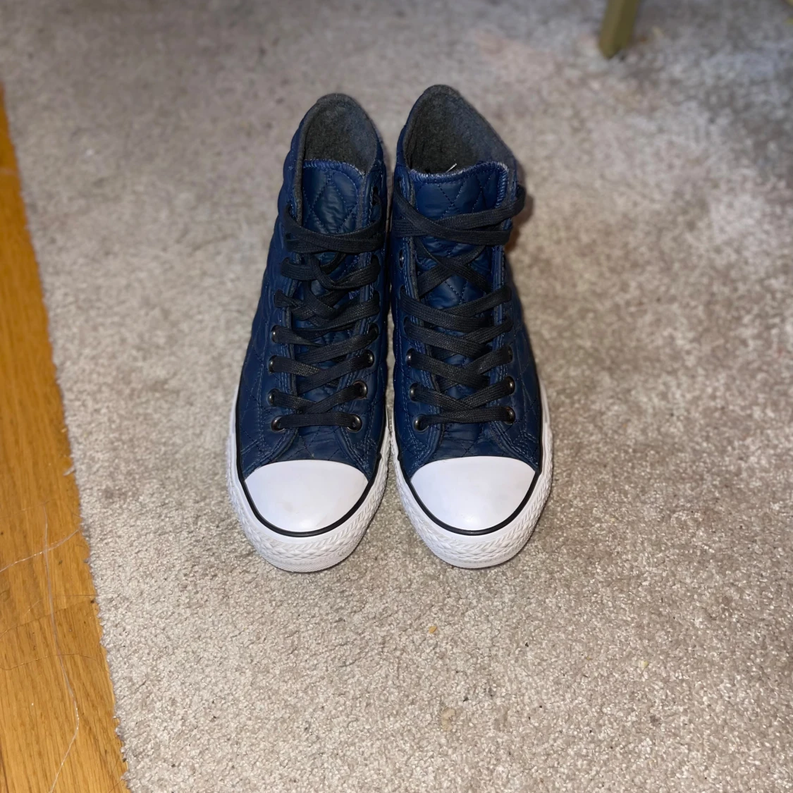 Blå quiltade sneakers från Converse - 1