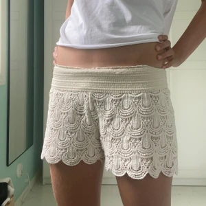 Spets/virkade shorts! - Super snygga shorts!!