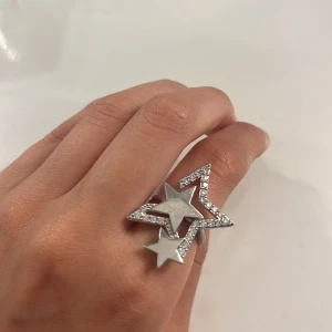 IOAKU ring - fin ring från IOAKU💝 Den är från deras adventskalender 2023. nypris:599