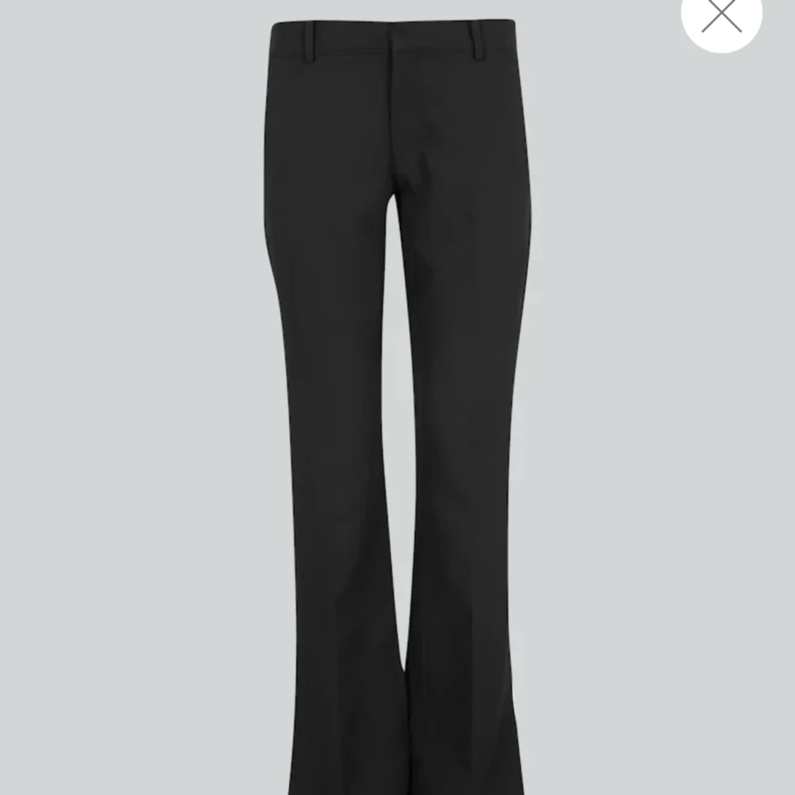 Svarta kostymbyxor från BikBok