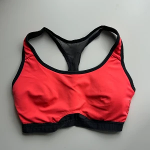 Sport-bh - Kommer inte till användning längre 