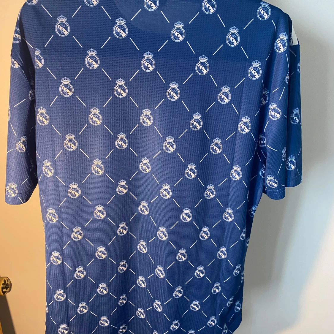 Real Madrid football shirt  - 92