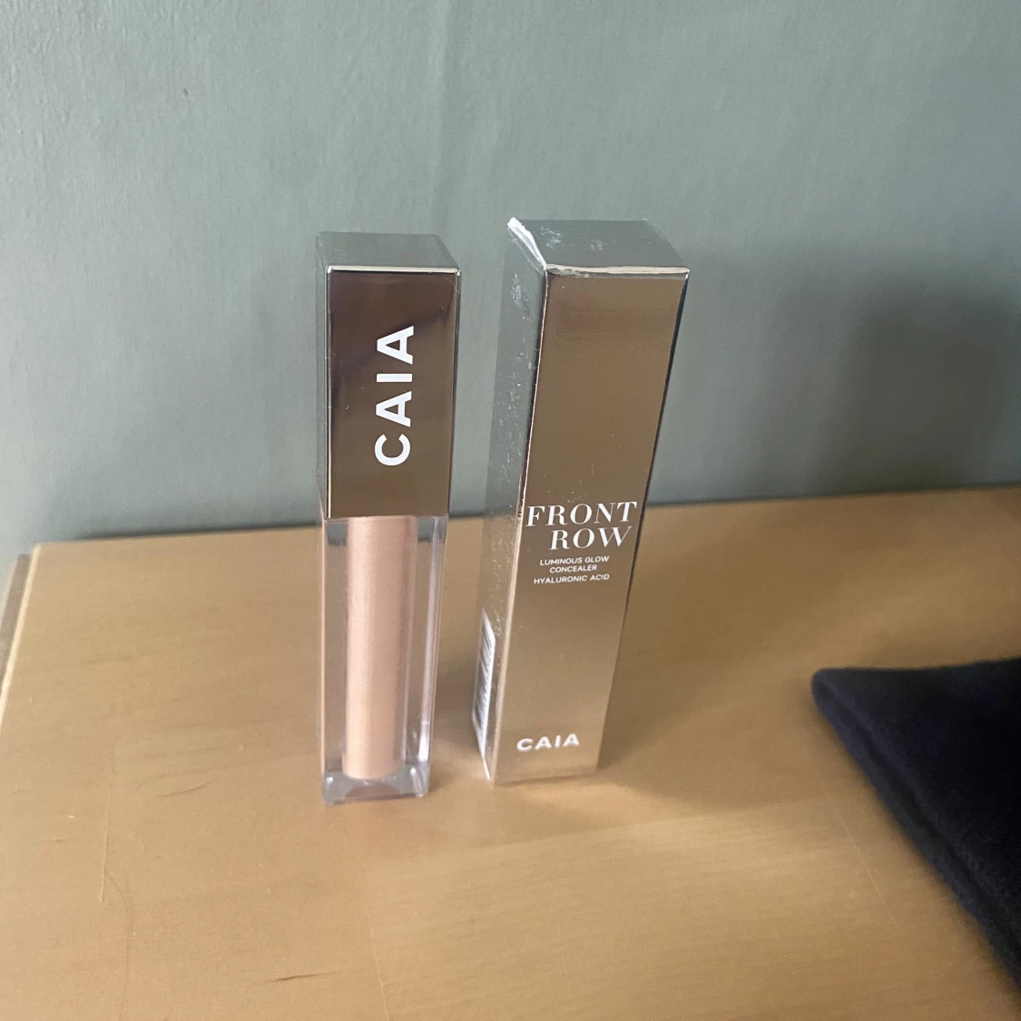 Caia Concealer