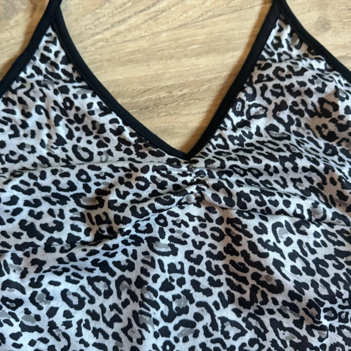 Leopardmönstrad topp från Shein - 92