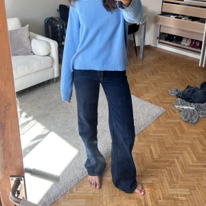 Zara jeans - Vida zara jeans, köpte för ett halvår sen, fint skick, nypris 60aud 