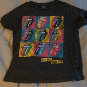 Rolling Stones t-shirt 😎 - Skit Cool Rolling Stones t-shirts 😎 Bra skick 👍❤️ Kontakta om du är intresserad ❤️